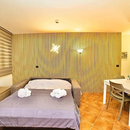 P-zona Di Apartment *